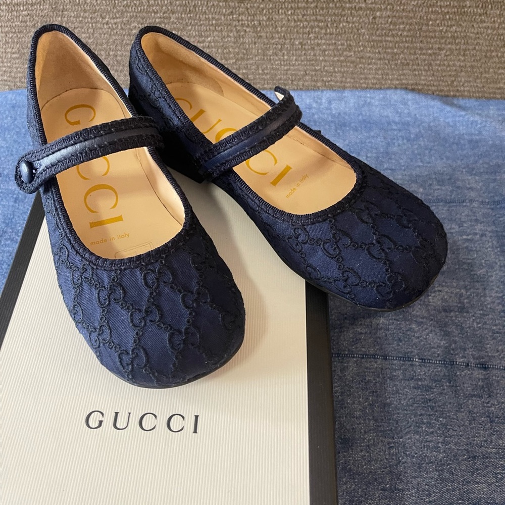 GUCCI  kids ballet shoes *Authentic*